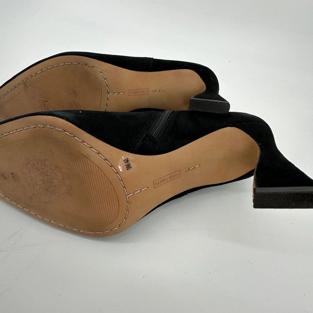 Vince‎ Camuto Black Suede Leather Pointed Toe Zip Up Heel Ankle Booties Unique - Picture 8 of 9